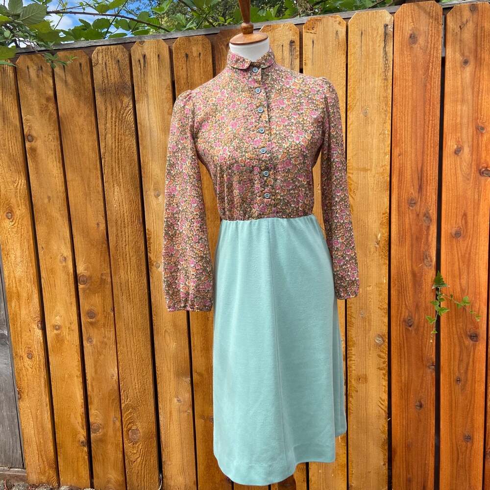 Vintage Leslie Fay 1970’s Floral Dress - Picture 8 of 12